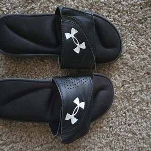 Boys Under Armour slides